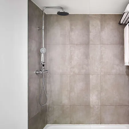 Nh Centro מלון סינטרה