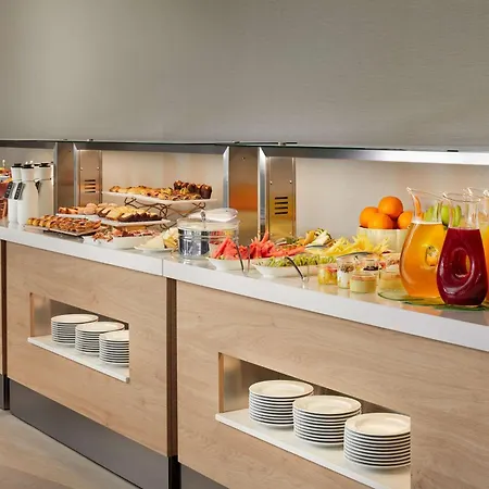 Hotell Nh Centro